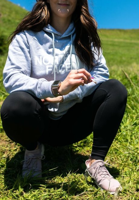 Freckledhotwife sexy actress photo