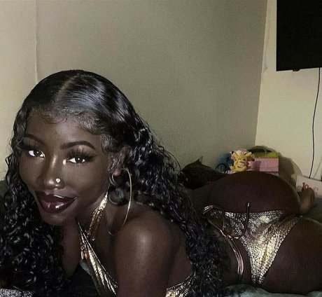 Cyn Kaine free pornstar images