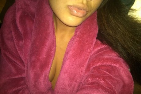 Billie Leyers star top img