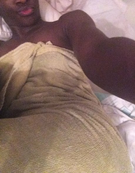 Dnay Baptiste beautiful star pictures