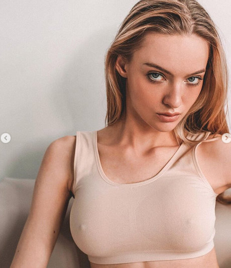 anna marihuana model art archive