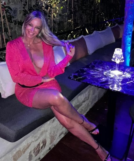 Elenamici pornstar hot pic