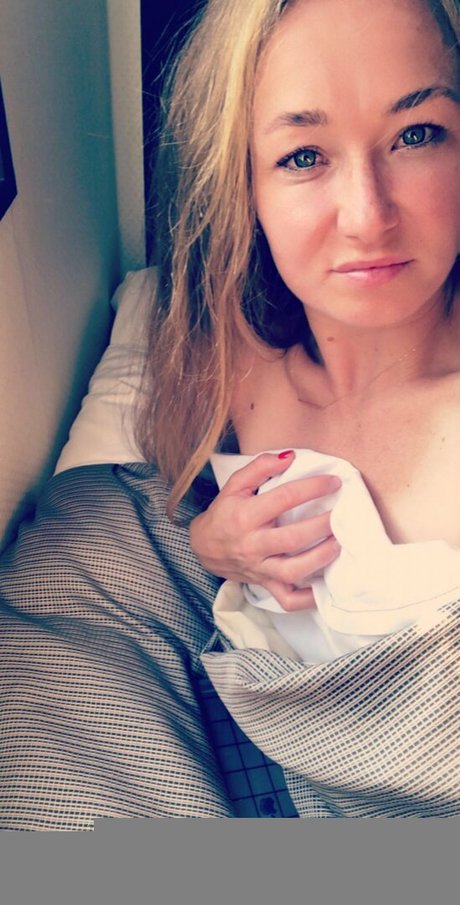 Julia Glushko sex model photo