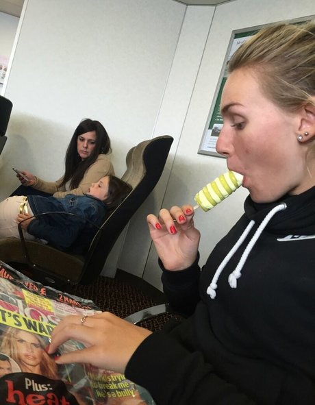 Anna Christian pretty model picture