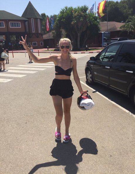 Anna Christian model art gallery