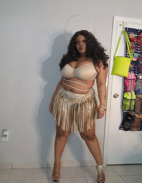 DivineJinn art model images