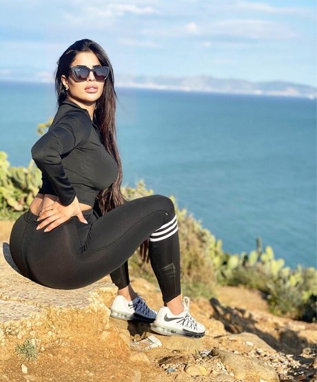 Amira Mounir Srarfi hot star galleries