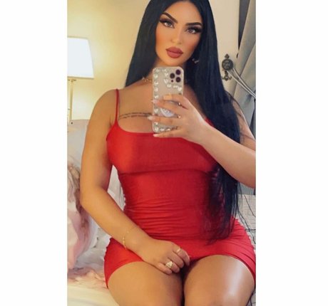 Wejdan Benarous model beautiful pic