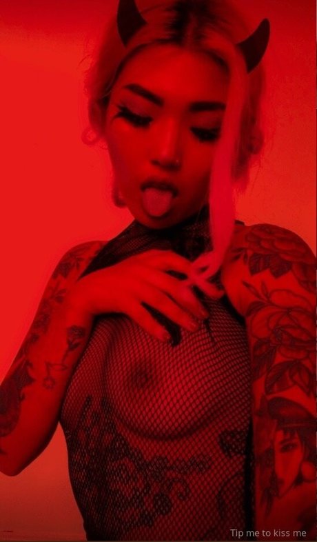 Lunachrissy pornstar hd photos