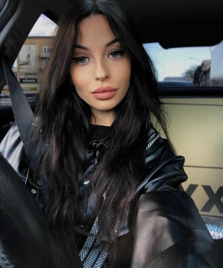 marlinskaa model nudes photos