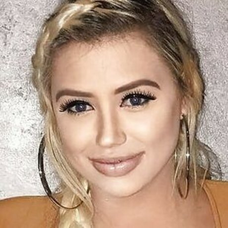 Aubrey Lynn Berg adult actress pics