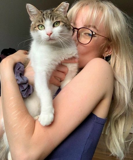 badboyblues beautiful model photo