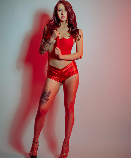 Kat Hefley star nude photo