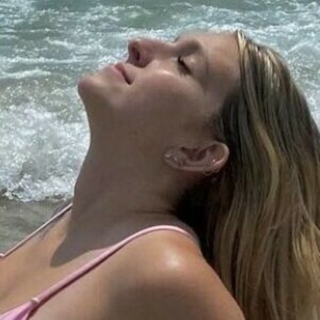 Kaitlynlacasse pretty pornstar gallery