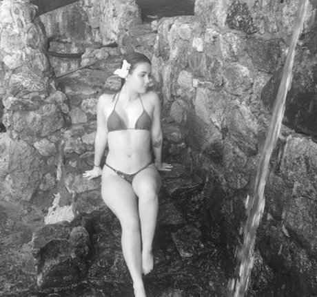 Heloisa Assis star nice pics