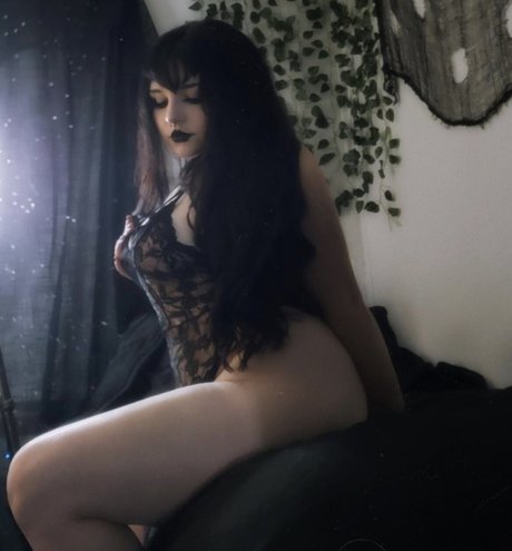 Crucifixkittie hot star picture