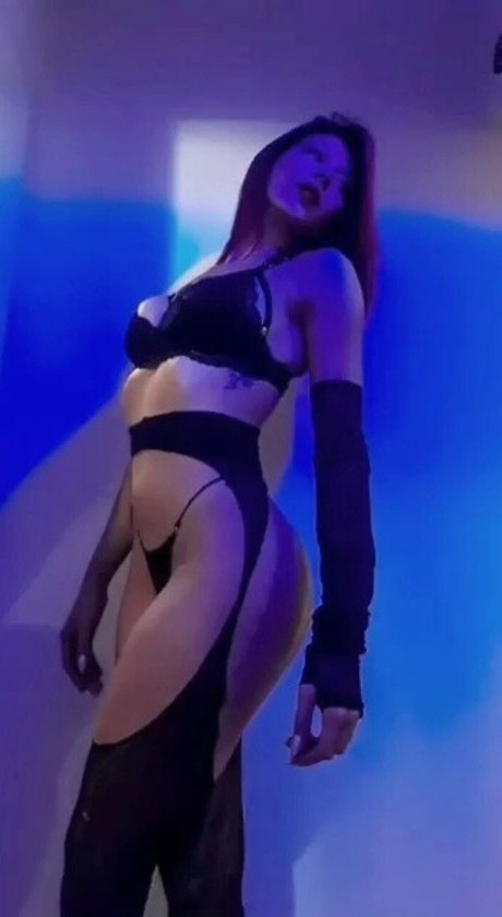 Abril Melnyk porn model gallery