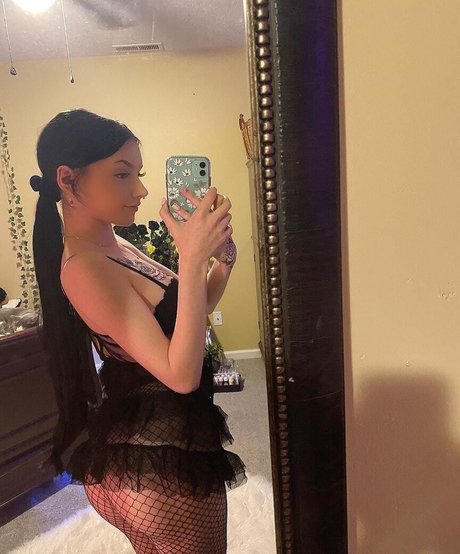 pixzn exclusive model images