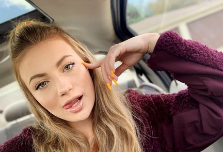 Pumasbutthole model hot pictures