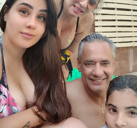 Isabela Barri porn actress gallery