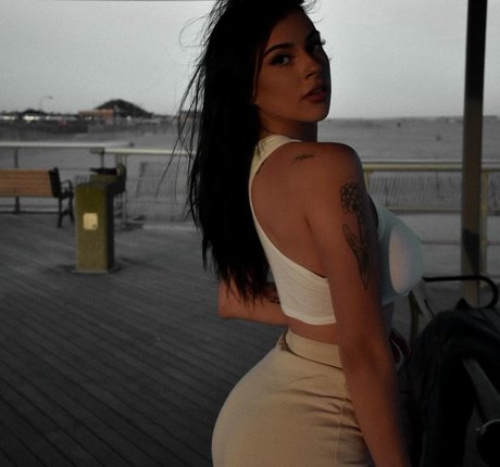 Kenna Vita perfect model images