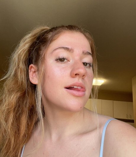 Rred rabbit nice model pic