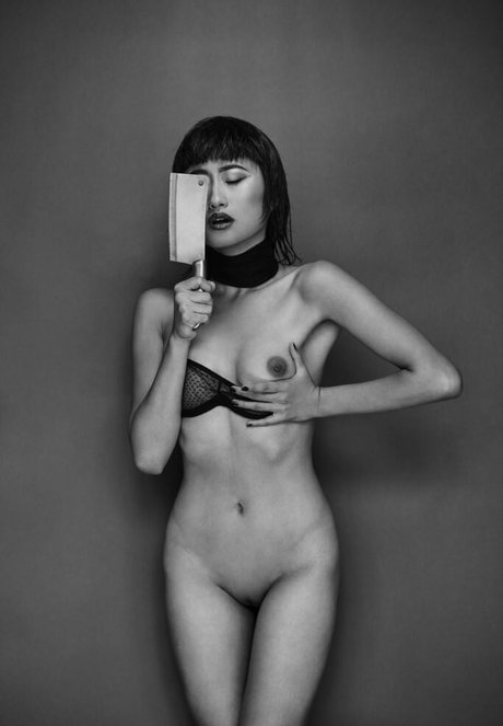 Nakiesheri pornstar erotic pic