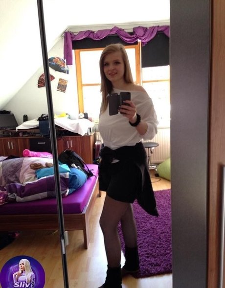 Sintica hd actress archive