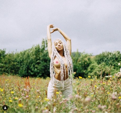 Tantric Tee pornstar nude pictures