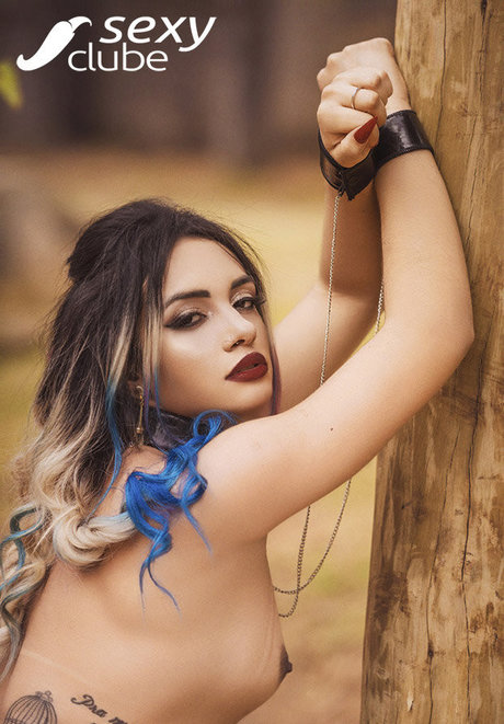 Natacha Momsen model pretty photos