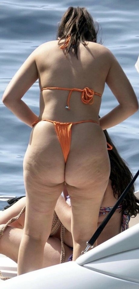 Camilla Cabelo nice model image