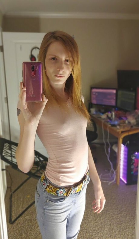 Ally Sparkles exclusive model img