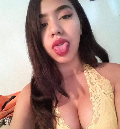 iNoheli exclusive model gallery