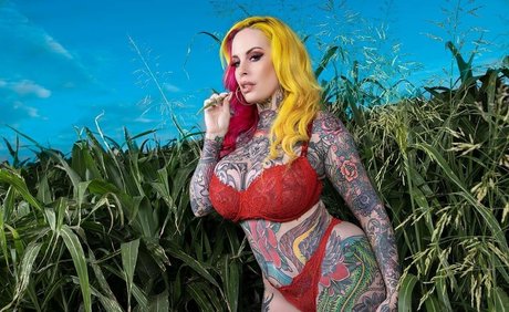 Kandyisbadass pornstar free pictures