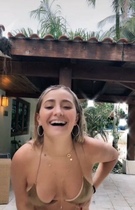 Juliana Sanchez exclusive actress pictures