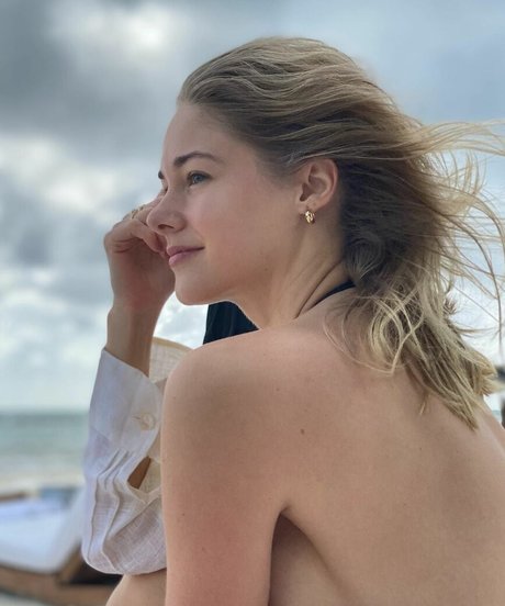 Abigail Klein model hot galleries