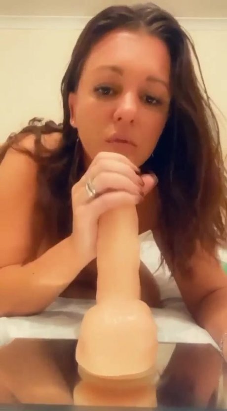 Sarah meaden model pretty img