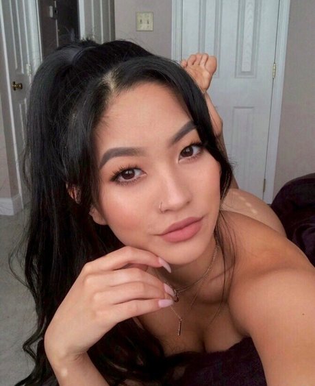 Evedesu star nude img