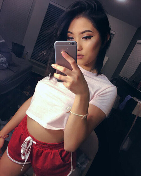 Evedesu best model picture