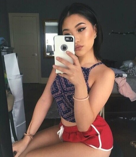 Evedesu pornstar pretty archive