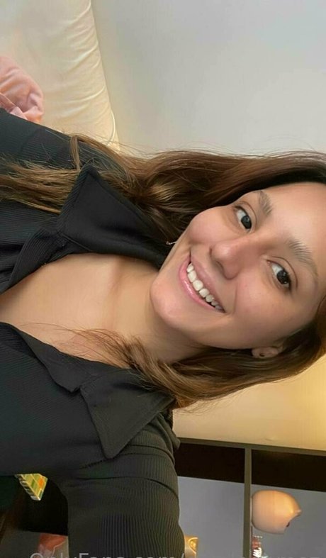 estelagomez art model image