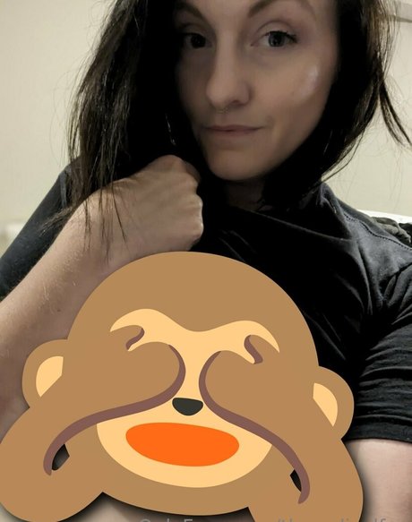 theradicalfox high quality model photo