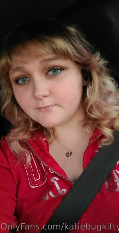 katiebugkitty122 model naked image