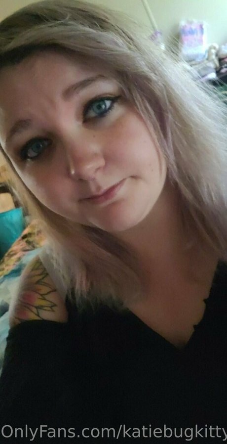 katiebugkitty122 model high quality img