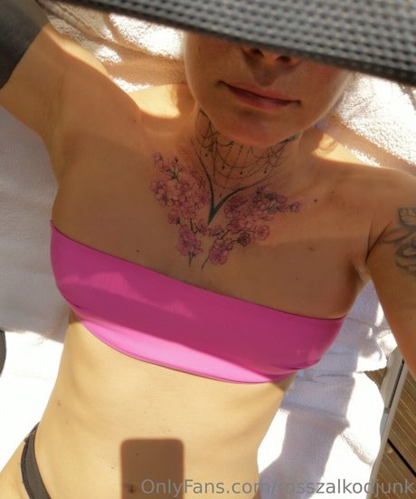 rosszalkodjunk nude model pictures