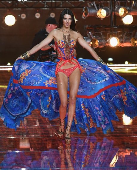 Kendall Jenner beautiful actress photo