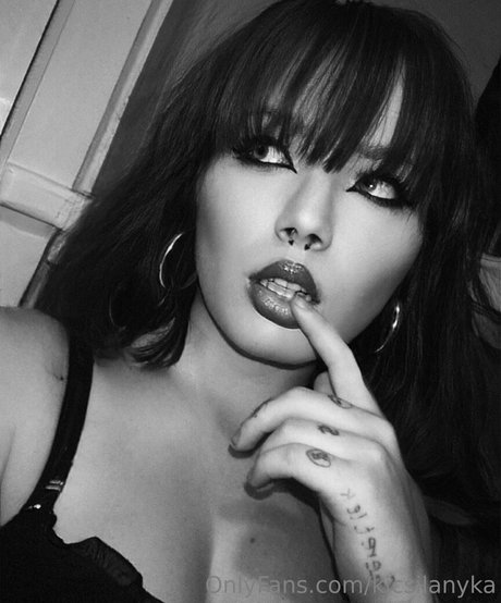 kicsilanyka pornstar pretty picture