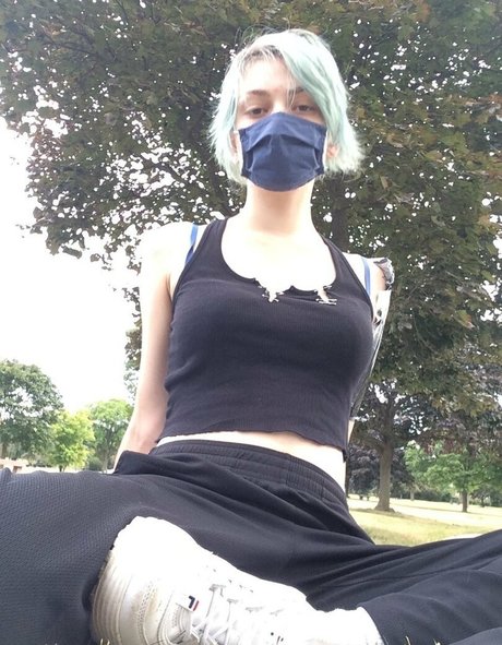 lewdology pretty actress img