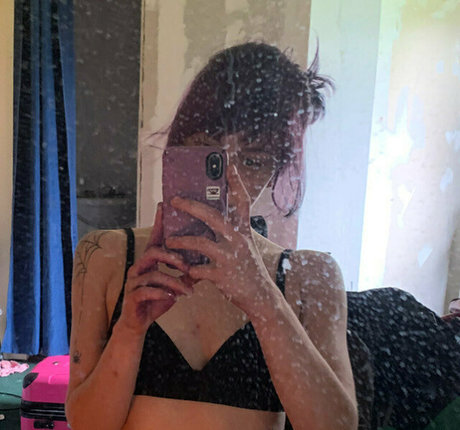 lewdology naked star galleries