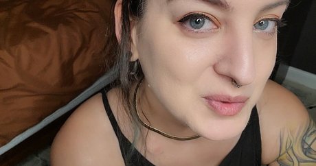 MalAfterMidnight pornstar perfect photos